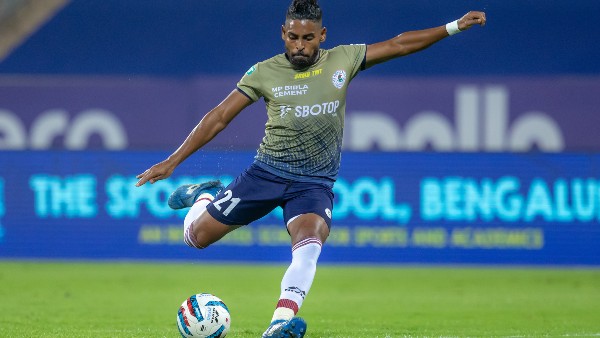 गोलरहित रहा पहला हाफ