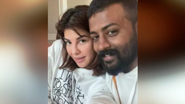 धार्मिक किताबों को पढ़ने में लगीं जैकलीन धार्मिक किताबों को पढ़ने में लगीं जैकलीन