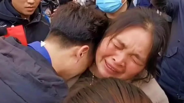 जिंगवेई अब शादी-शुदा है और उसके बच्चे भी हैं