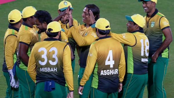 इस वजह से दोनों देश के गेंदबाजों में आता है फर्क