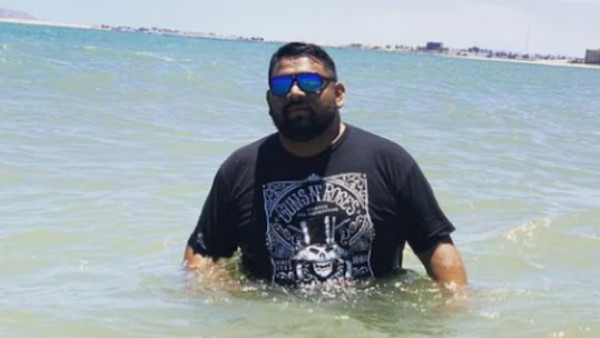 अब भी होती है गर्लफ्रेंड से बात