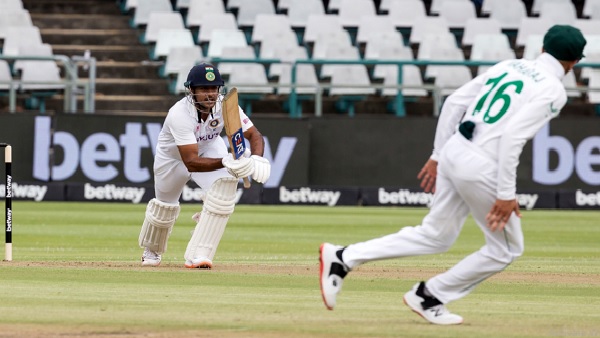 सुनील गावस्कर ने बताया, मयंक के साथ क्या हो रहा है-