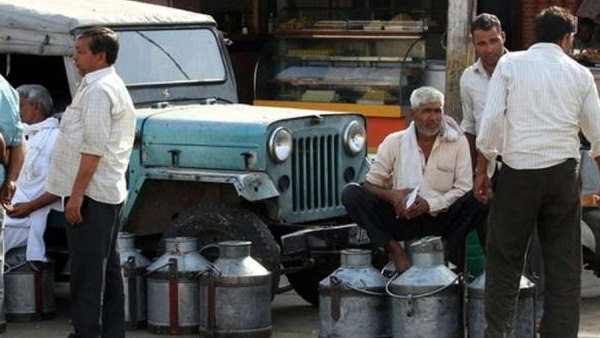 मेट्रो सिटी में पेट्रोल और डीजल की कीमतें इस प्रकार हैं: