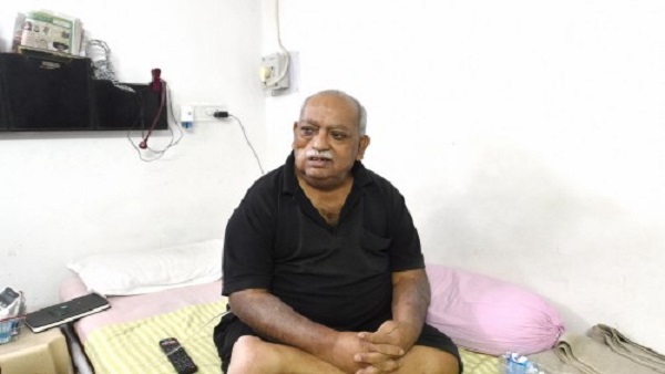 बेटी को कांग्रेस पार्टी से टिकट मिलने पर बोले मुनव्वर राणा, कहा- मुझे ...