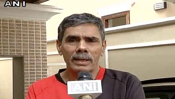 साइना के पिता ने की ये मांग साइना के पिता ने की ये मांग