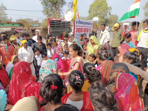 राज्यपाल नहीं मिले, दस दिन बाद फिर आएंगे