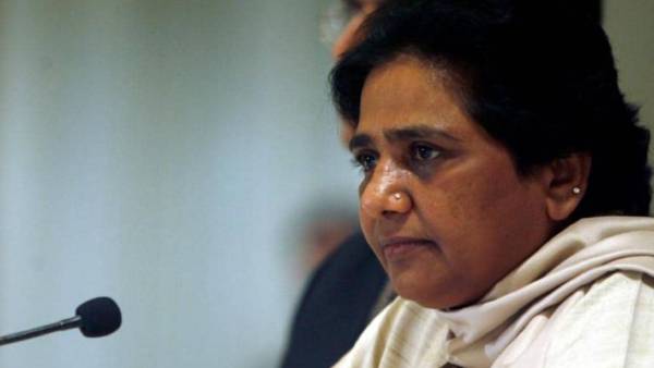 जान बचाने वाले को भी भुला दिया !