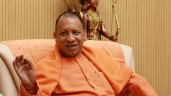 योगी आदित्यनाथ और राजनीतिक मोह-माया योगी आदित्यनाथ और राजनीतिक मोह-माया