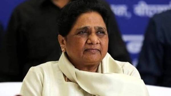 मायावती की शाही सैंडल ! मायावती की शाही सैंडल !