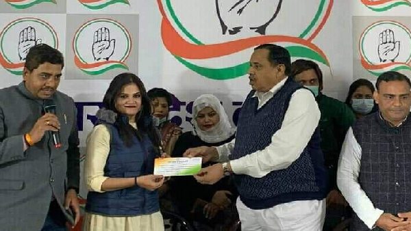 हाल ही में की थी पार्टी ज्वाइन