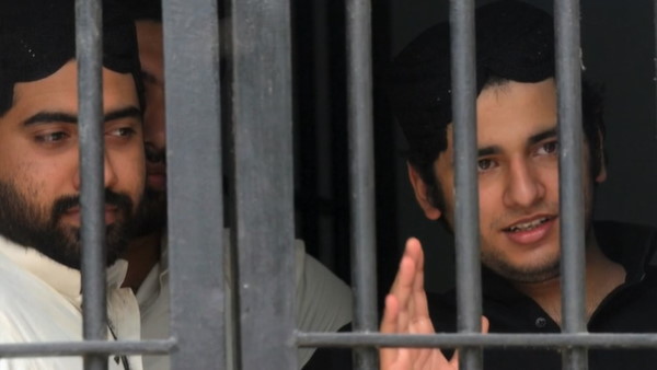 पिता ने खरीद लिया था अस्पताल