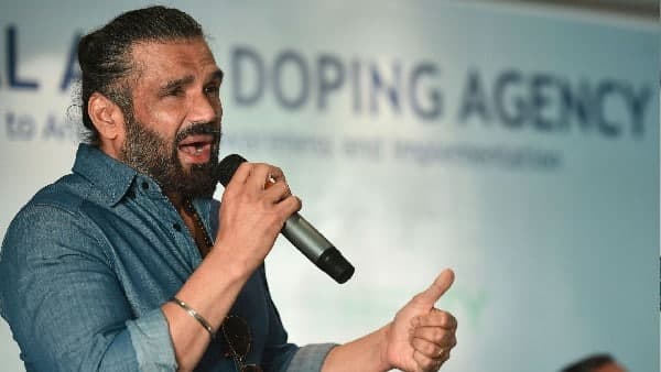 मीडिया रिपोर्ट पर भड़के सुनील शेट्टी, सुनाई खरी-खोटी