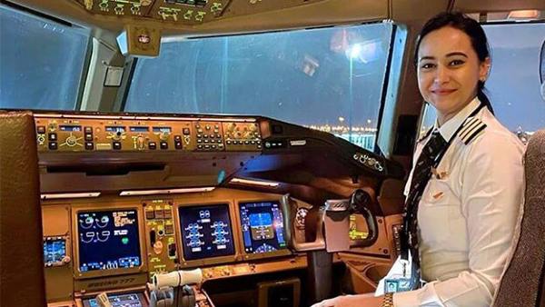 लोन लेकर ली ट्रेनिंग