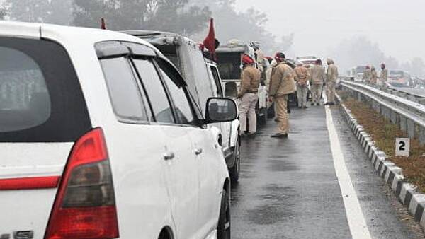 फिरोजपुर तलब किए गए अधिकारी