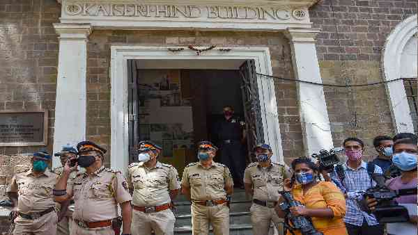 पुलिस कमिश्नर को भरोसे में लिए बिना तबादले क्यों ?