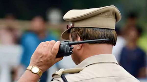 पुलिस थानों मे फैला संक्रमण पुलिस थानों मे फैला संक्रमण