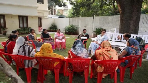 जानें कौन हैं आशा कार्यकर्ता पूनम पांडेय 