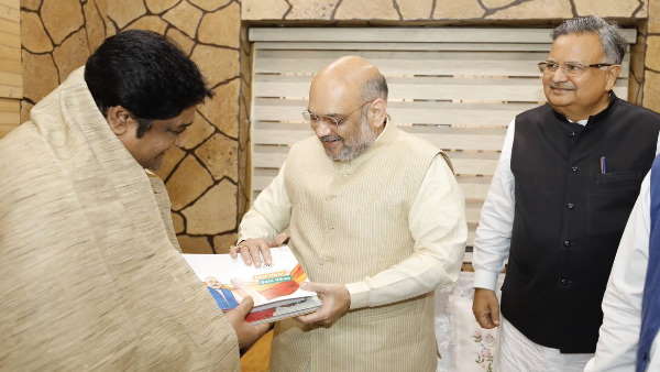 प्रदेश के सियासी गणित में है दामाखेड़ा गद्दी की दखल प्रदेश के सियासी गणित में है दामाखेड़ा गद्दी की दखल