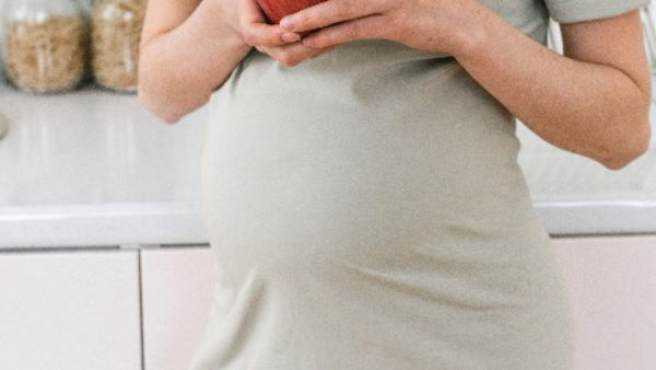 जिंबाब्वे में बढ़ी प्रेग्नेंसी की दर