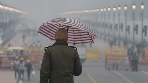 मुंबई में भी हो सकती है बारिश मुंबई में भी हो सकती है बारिश