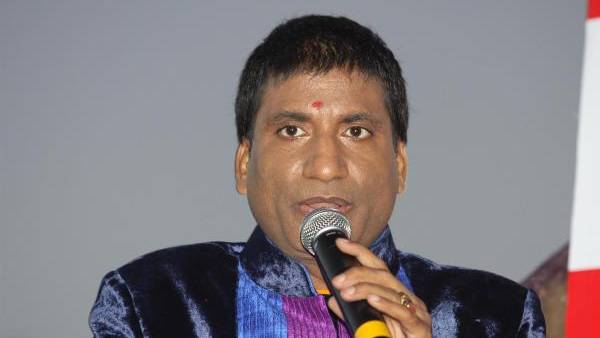 'द ग्रेट इंडियन लॉफ्टर' चैलेंज से हुई शुरुआत 'द ग्रेट इंडियन लॉफ्टर' चैलेंज से हुई शुरुआत