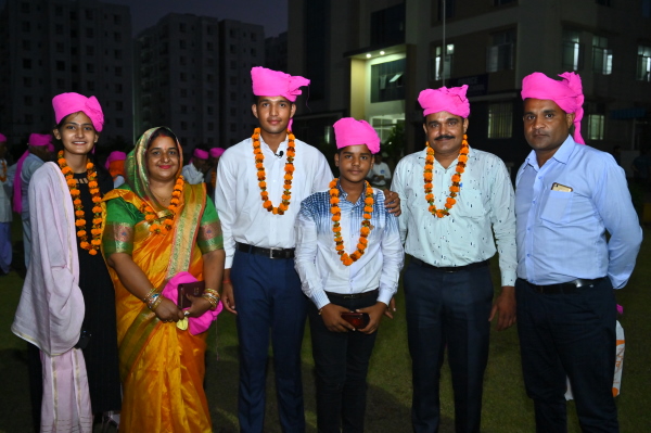 पांच दिन का इंटरव्यू पास किया