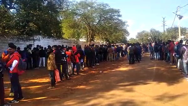 ओवर ऐज हो रहे अभ्यर्थी