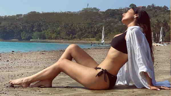 तस्वीरे देख थम गई फैंस की निगाहें