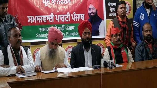 पंजाब के चुनावी समर में सपा की एंट्री