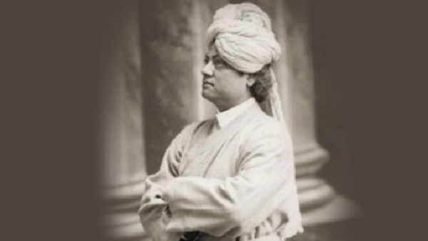 'सबलोग रास्ते से हट जाओ, ये हाथी पागल हो गया है'