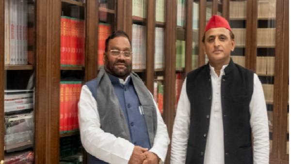 पडरौना से विधायक हैं स्वामी प्रसाद मौर्य