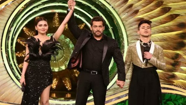 क्या इसलिए कलर्स ने तेजस्वी को बनाया विजेता? क्या इसलिए कलर्स ने तेजस्वी को बनाया विजेता?