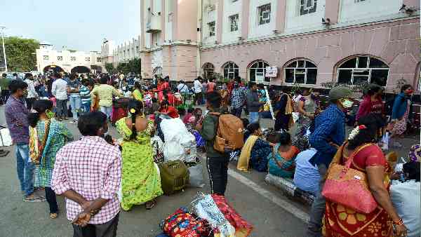 सोमवार से कुछ यात्रियों के सफर पर रोक