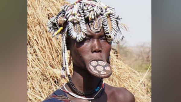 लड़कियों के साथ करते हैं ये घिनौना सलूक 