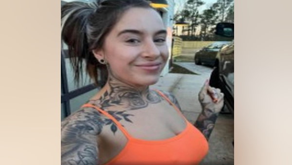 घिनौनी चीज के लिए मिल रहे लाखों रुपए