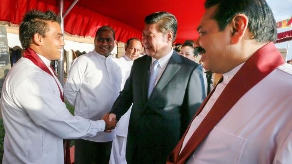 चीन के सामने फैलाया था 'हाथ'