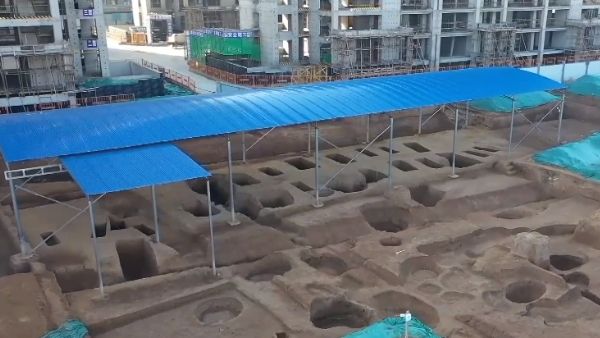 3000 साल पुराना कब्रिस्तान 3000 साल पुराना कब्रिस्तान