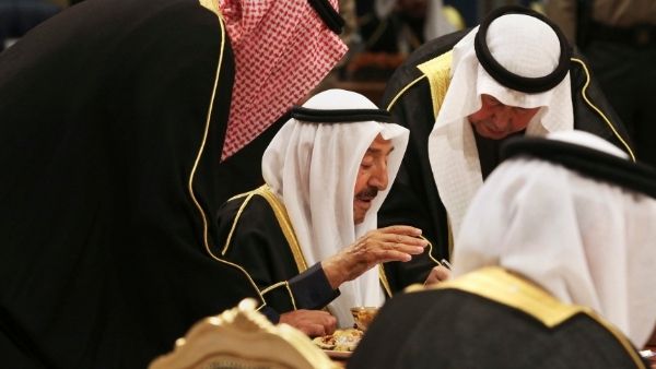 संसाधन अपार, लेकिन बेबस होता कुवैत