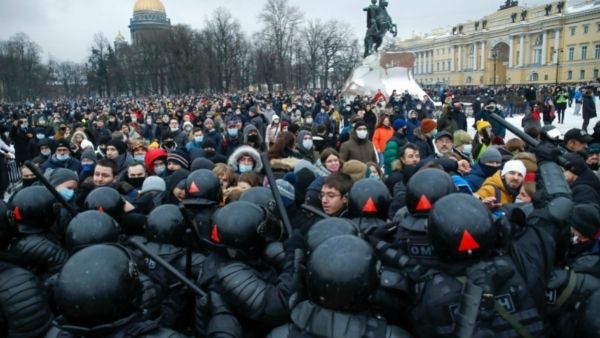 एलेक्सी नवेलनी आतंकवादी घोषित