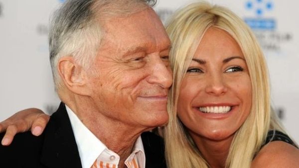 तस्वीरों को कर दिया नष्ट