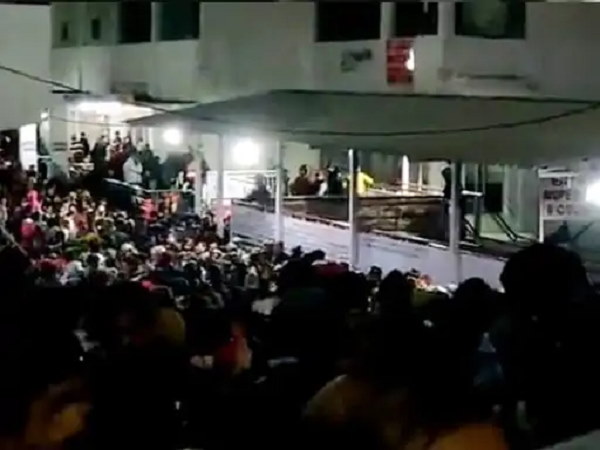 Eyewitnesses Of Vaishno Devi Stampede Said- CRPF jawans Scared People With Batons for The VIP Crossing, then Stampede Broke Out