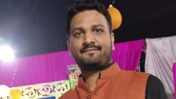 गोरखपुर में चलाते थे अस्पताल गोरखपुर में चलाते थे अस्पताल