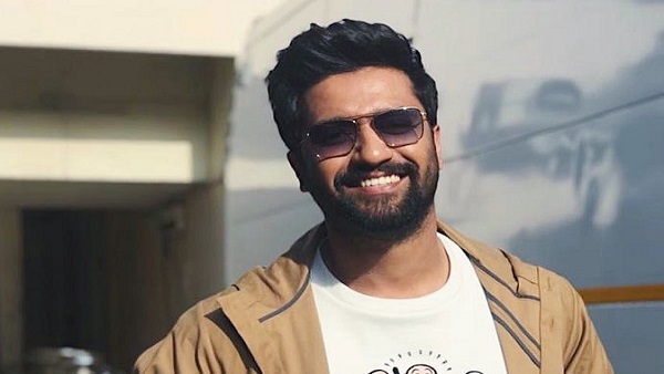 'मां ने गेट खोला तो दरवाजे पर एक लड़की थी...'