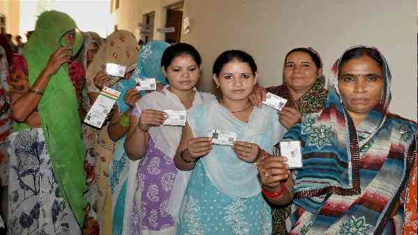 यूपी में इस बार दलित वोटरों के पास है सत्ता की चाबी ? 