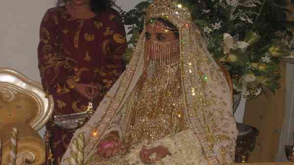 कोविड महामारी के चलते शादी का खर्च घट गया