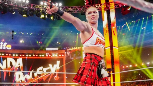 रोंडा राउसी ने वापसी कर जीता महिला रॉयल रंबल