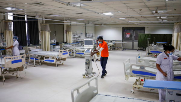 बीते 24 घंटे में देश में सामने आए कोरोना के 27,553 नए केस