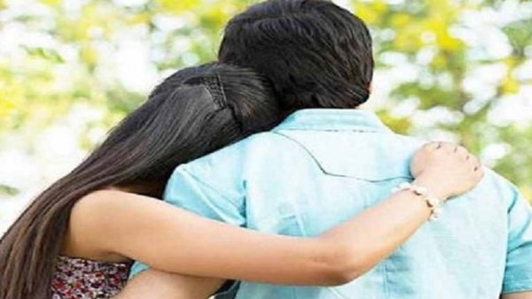 फेसबुक पर हुई थी दोस्ती, प्यार में बदली