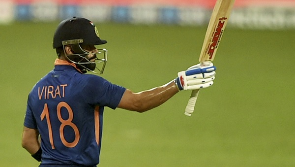 कोहली ने रोहित का काम थोड़ा हल्का किया-