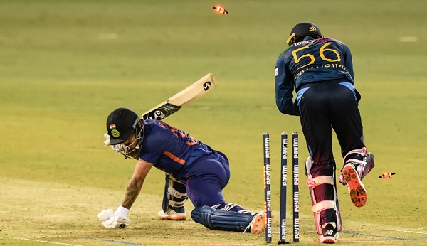 Dinesh Chandimal was also taken to the hospital along with Ishan Kishan, the doctor gave an update on both player Dinesh Chandimal was also taken to the hospital along with Ishan Kishan, the doctor gave an update on both player
